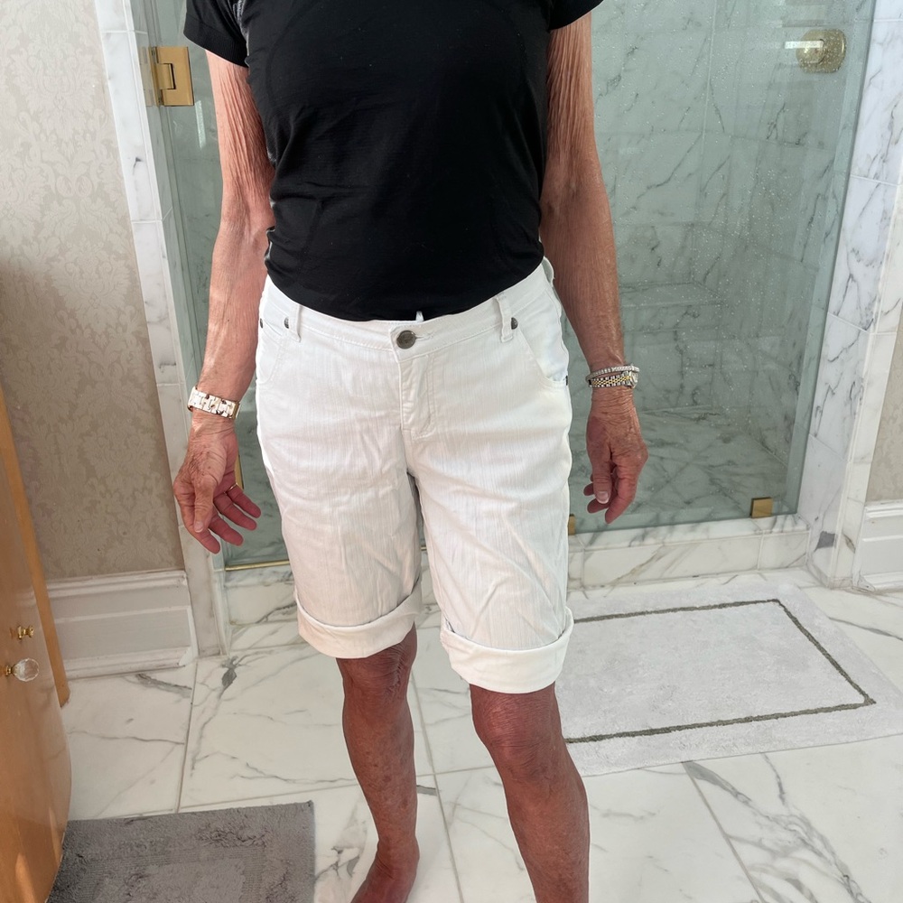 Lux white jean shorts above the knee with bling back pockets perfect condition